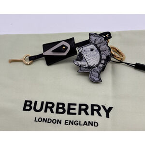Burberry Pallas Head 4-Lock Key Charm – NWT